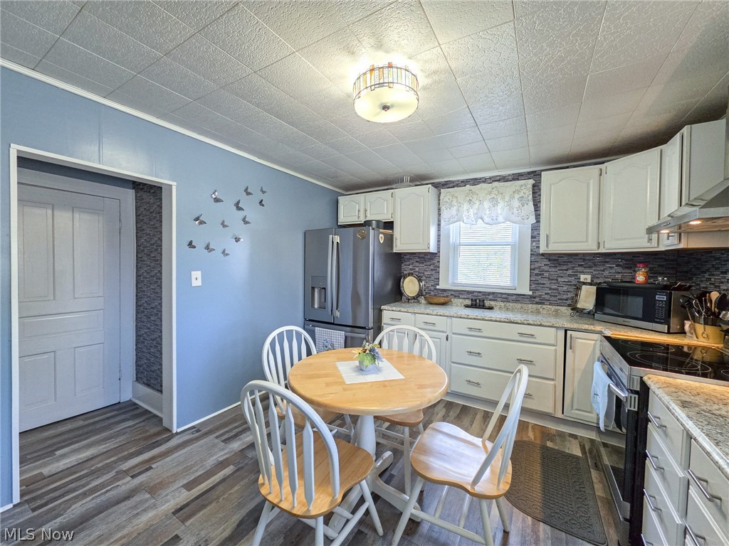 380 E Main Street