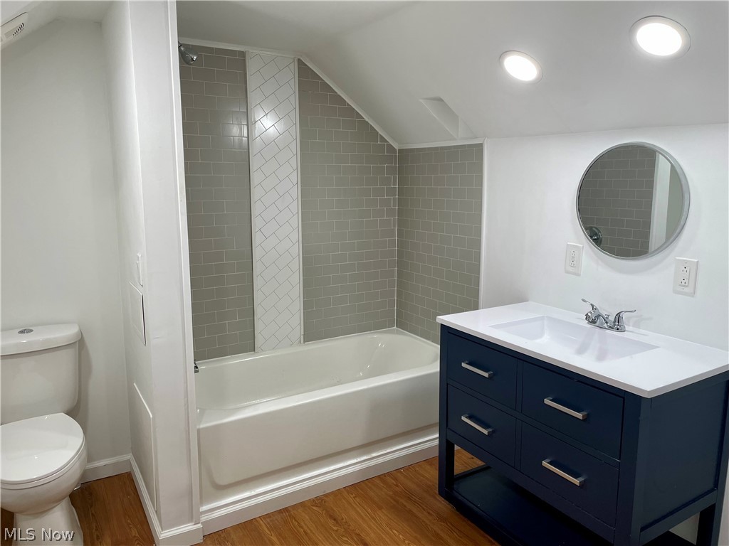 Barberton Homestead - Residential