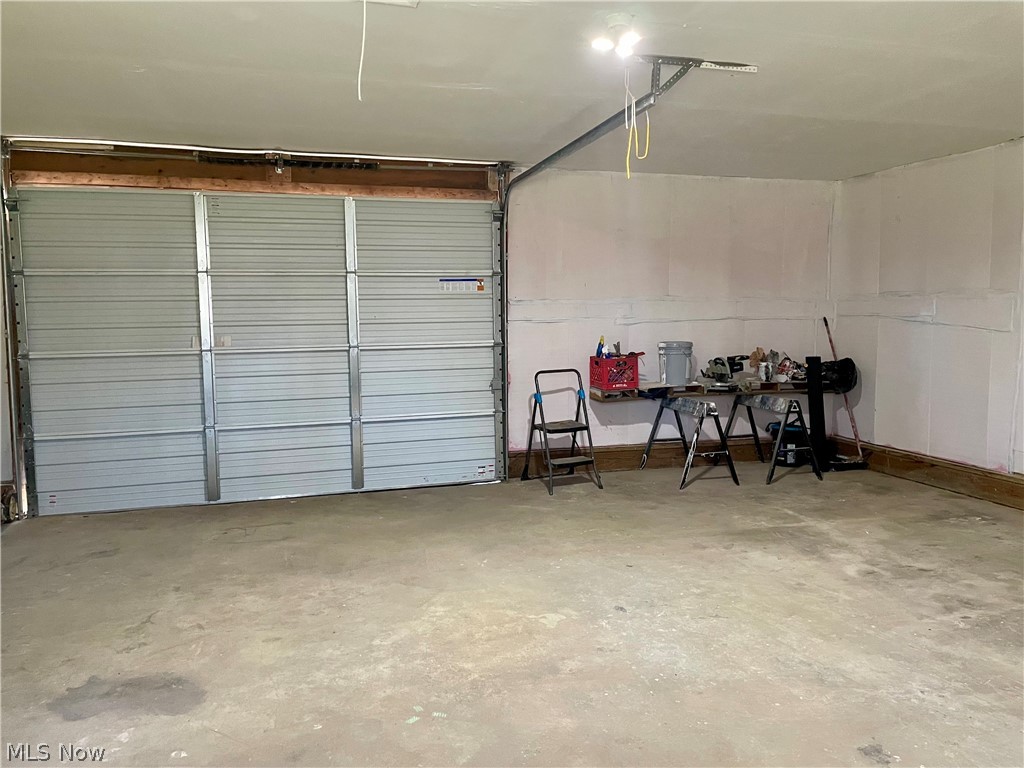 Barberton Homestead - Residential