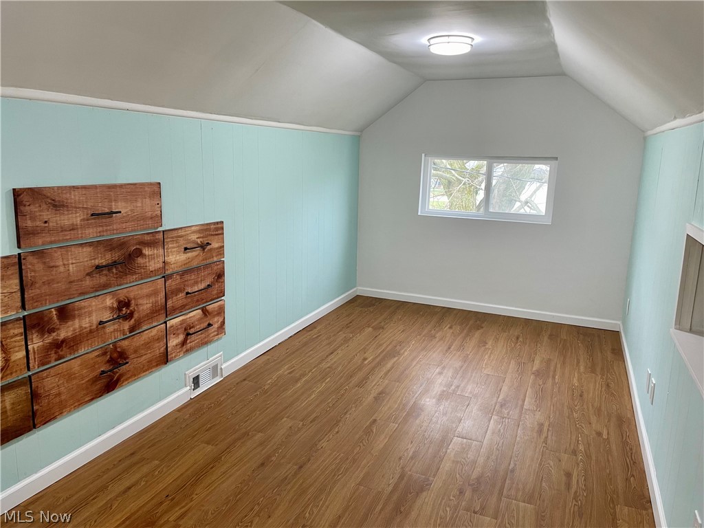 Barberton Homestead - Residential