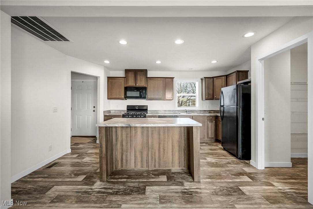 Pikewood Manor MHP - Residential