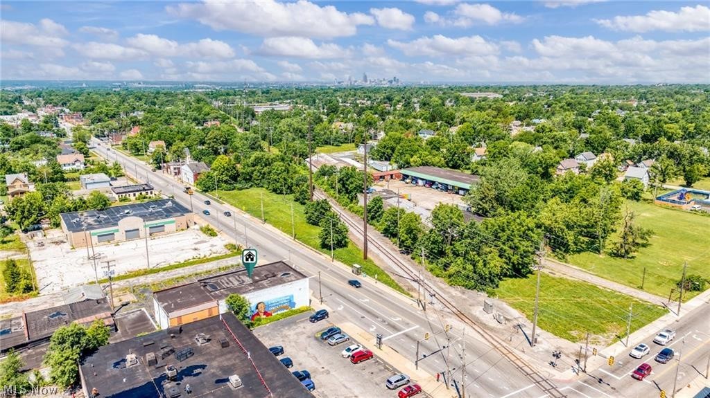 Cleveland - Commercial Sale