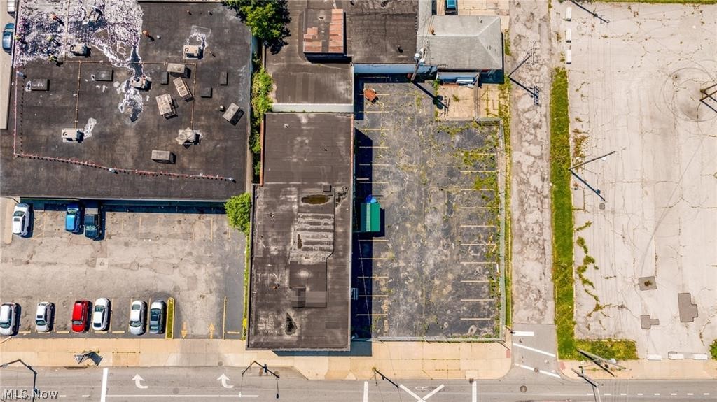 Cleveland - Commercial Sale