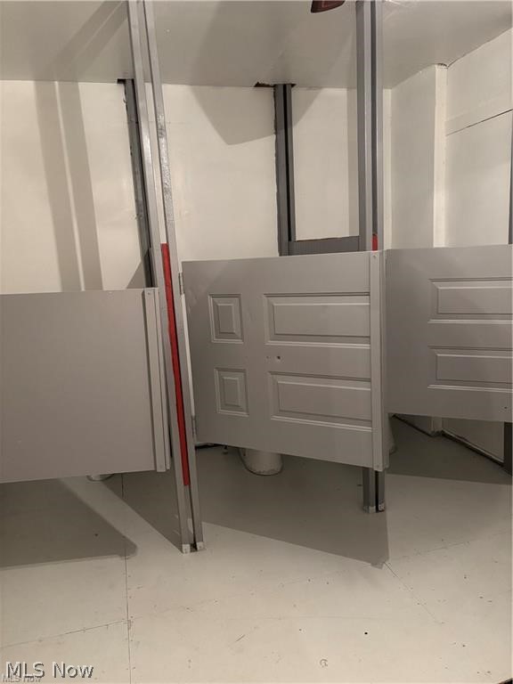 Cleveland - Commercial Sale