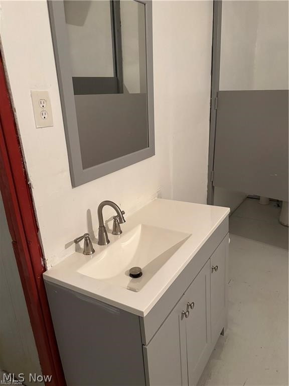 Cleveland - Commercial Sale