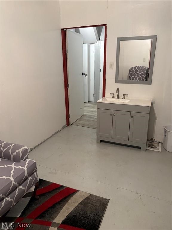 Cleveland - Commercial Sale