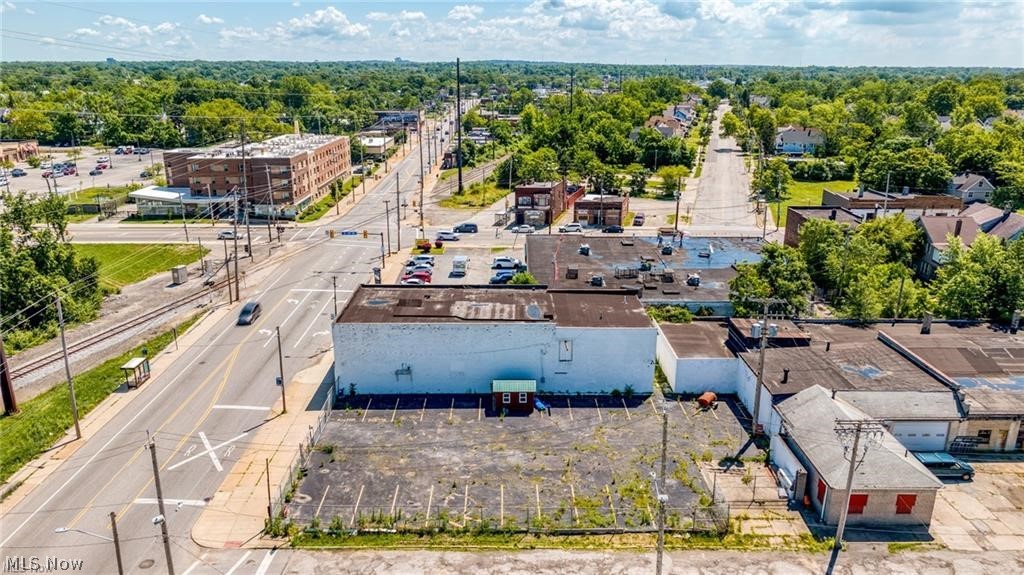 Cleveland - Commercial Sale