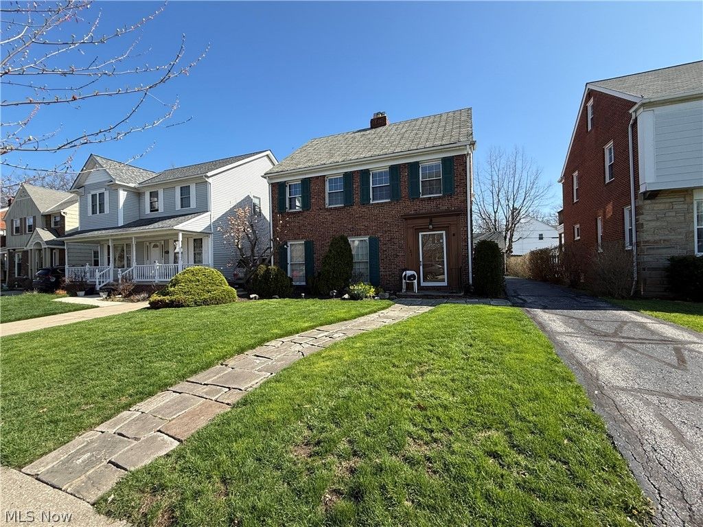 Photo of 131 E 200th Street, Euclid, OH 44119 (MLS # 5202433)