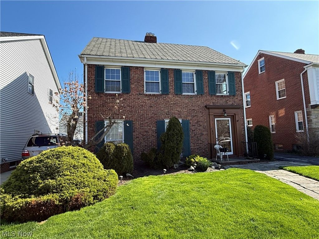 Photo of 131 E 200th Street, Euclid, OH 44119 (MLS # 5202433)