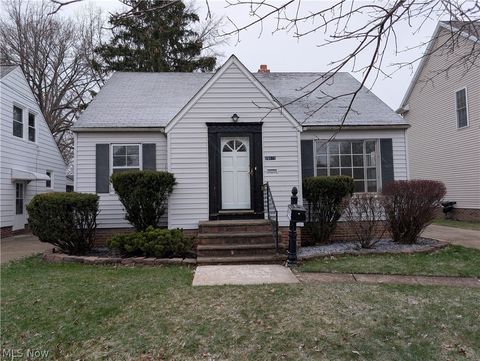 Homes For Sale - 25671 Farringdon Avenue<br/> Euclid, OH 44132