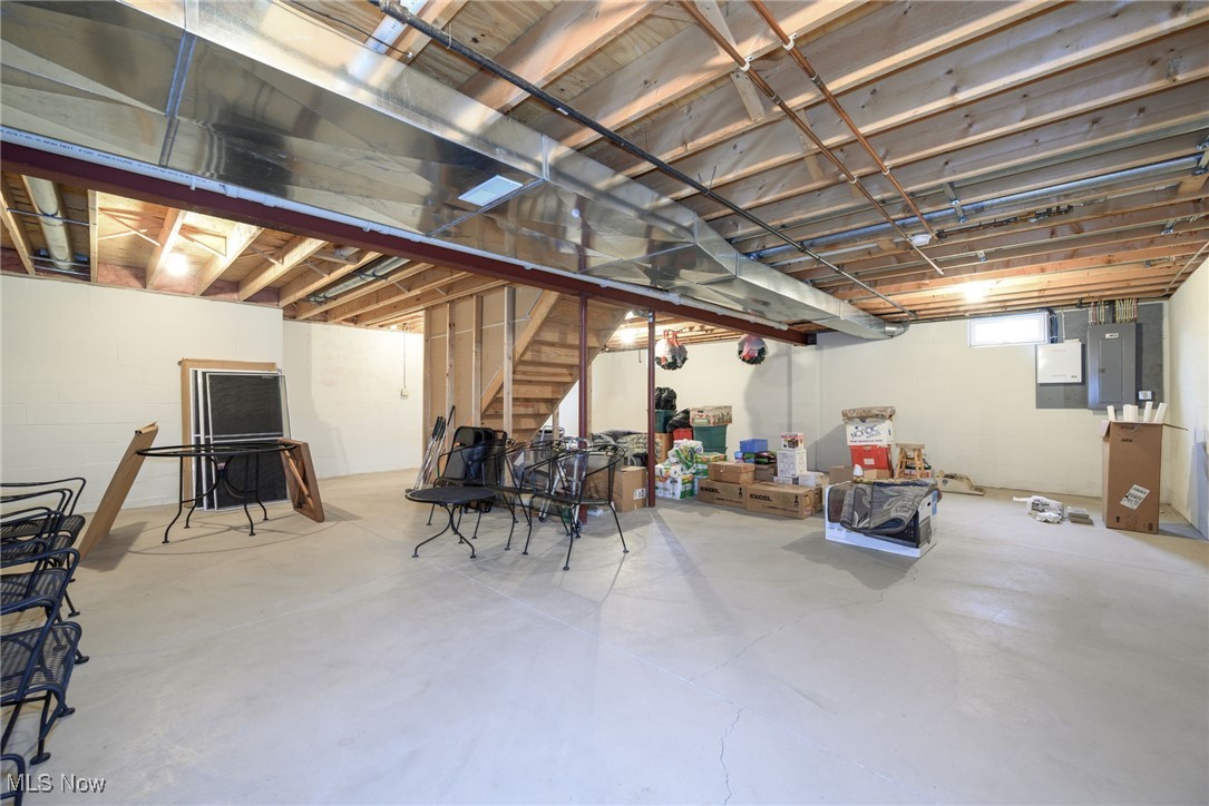 Forest Mdws 01 - Residential