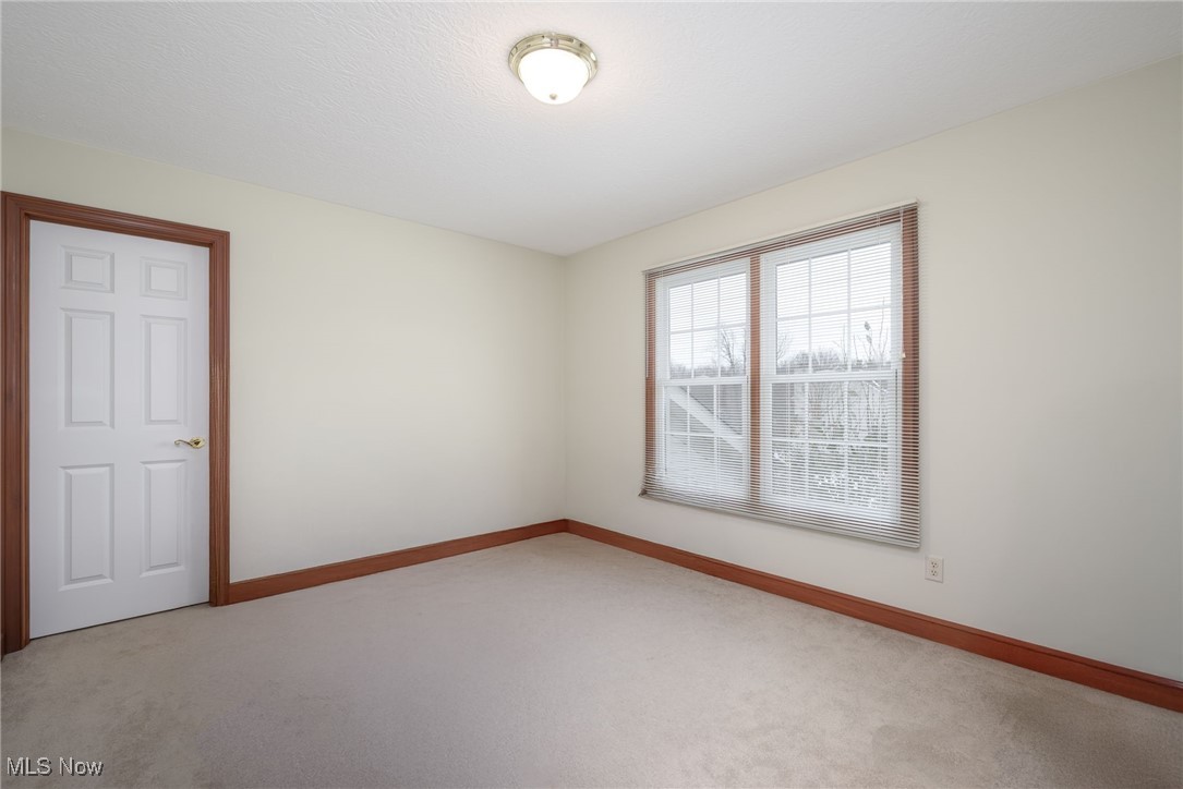 Forest Mdws 01 - Residential