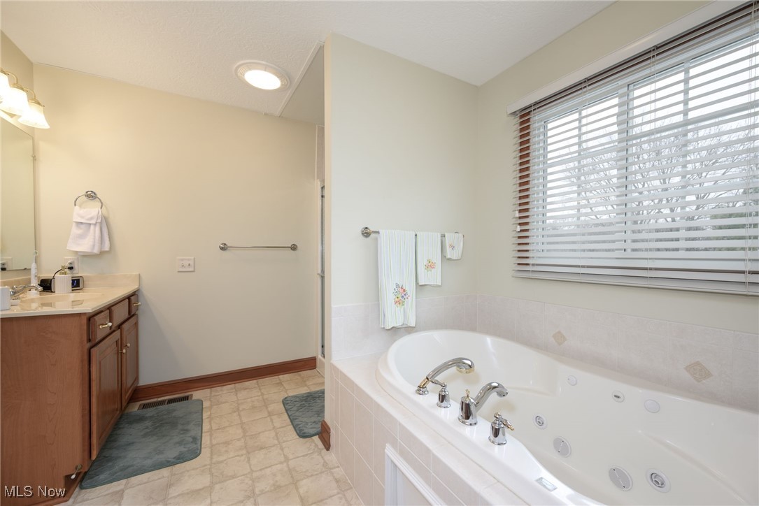 Forest Mdws 01 - Residential