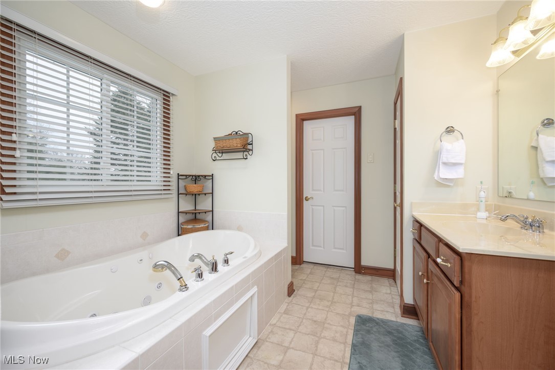 Forest Mdws 01 - Residential