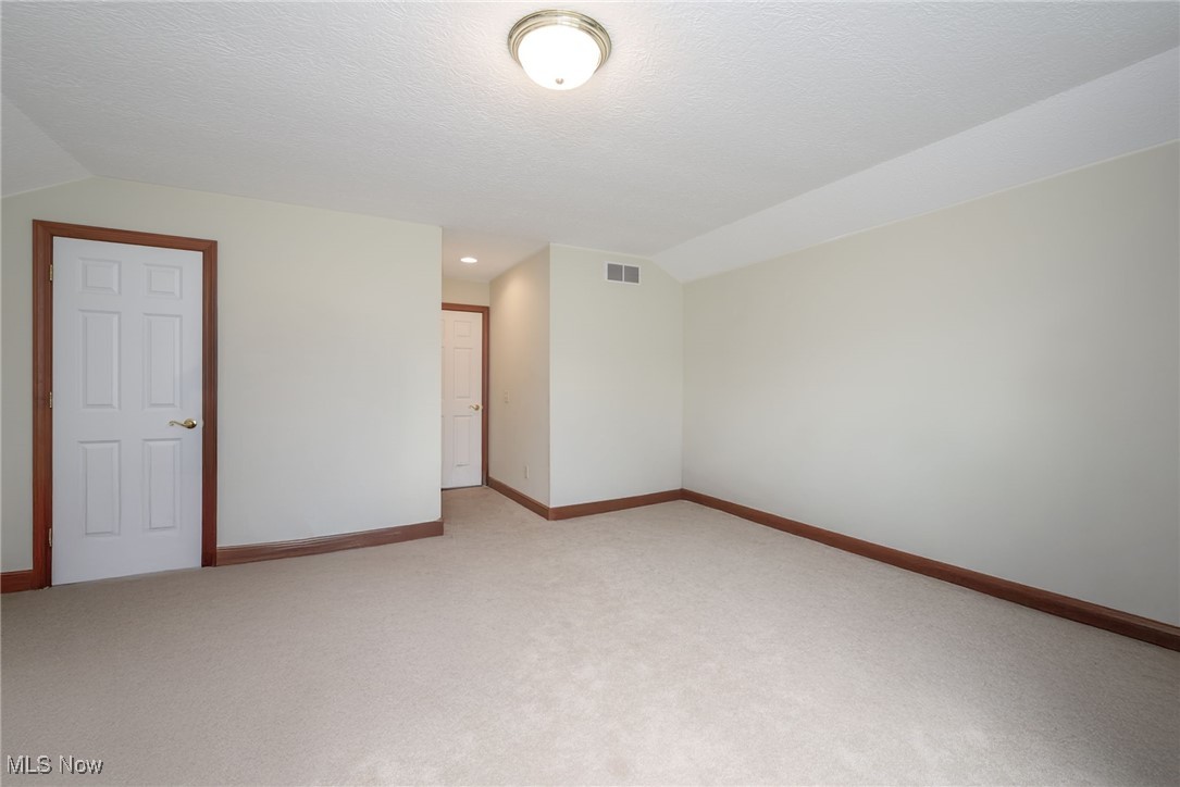 Forest Mdws 01 - Residential