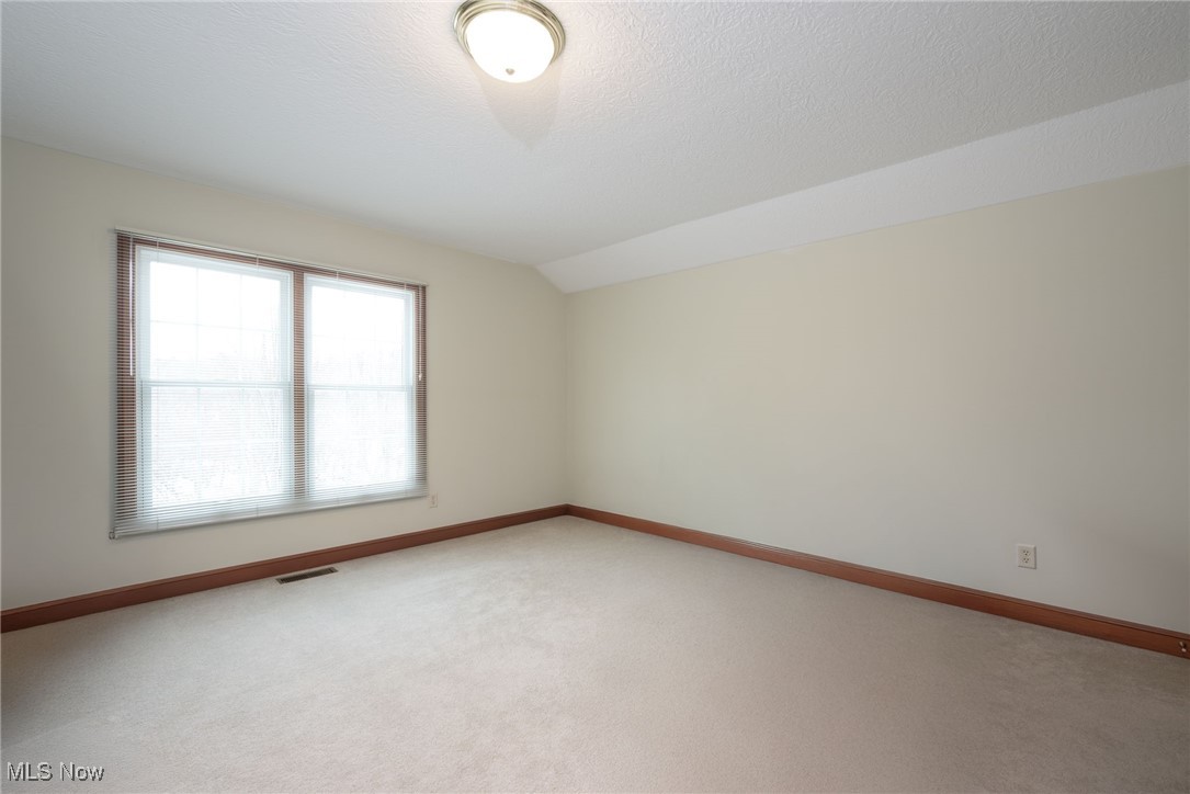 Forest Mdws 01 - Residential