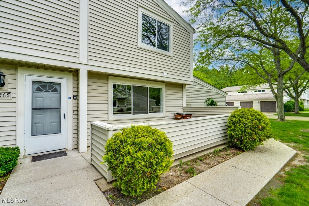 3265 Bay Landing Drive, Westlake, Ohio image 1