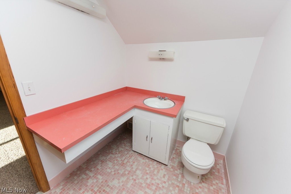 William T Arnos Belvoir-Bayard - Residential