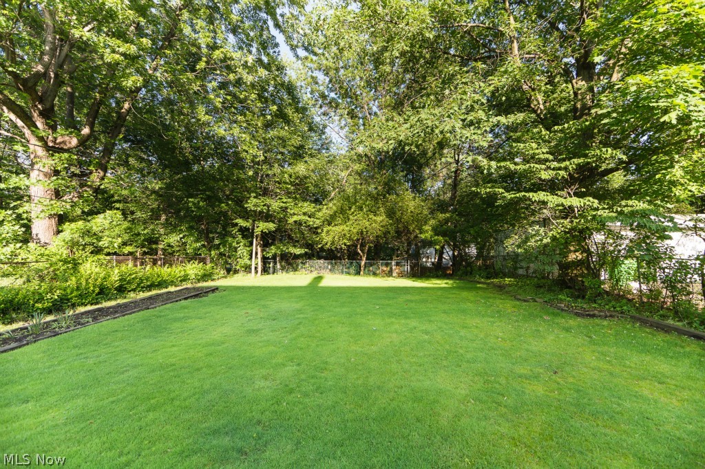 William T Arnos Belvoir-Bayard - Residential