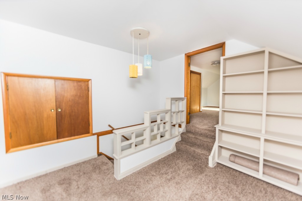 William T Arnos Belvoir-Bayard - Residential