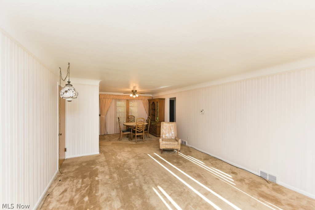 William T Arnos Belvoir-Bayard - Residential