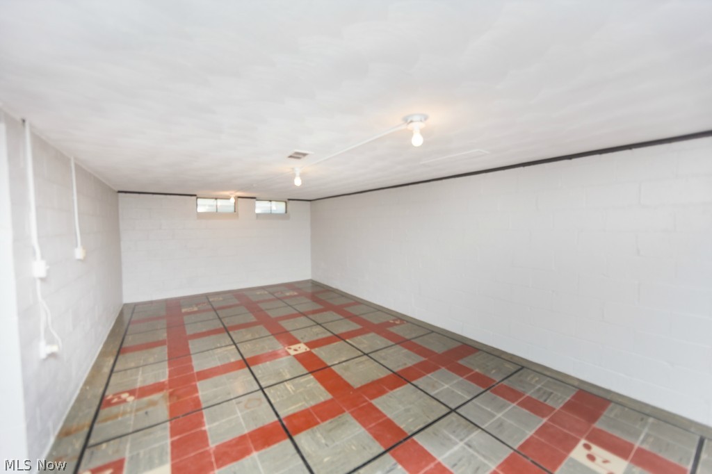 William T Arnos Belvoir-Bayard - Residential