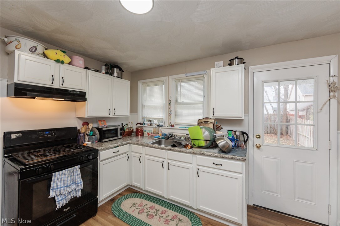 George P & Matilda Henrys - Residential Lease