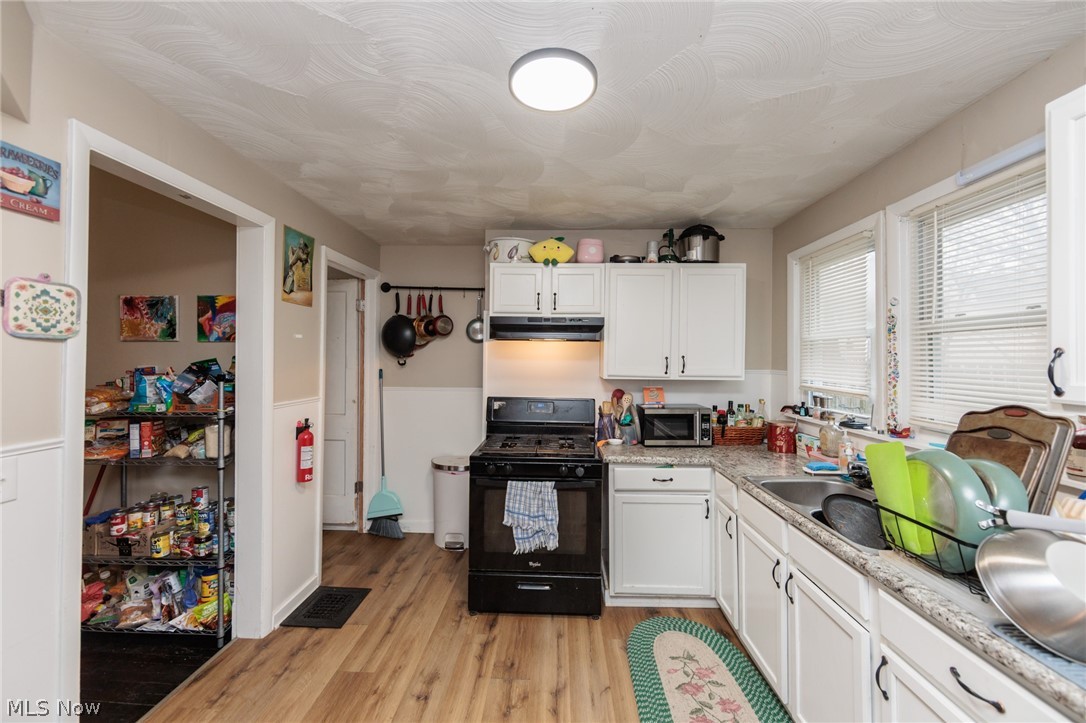 George P & Matilda Henrys - Residential Lease