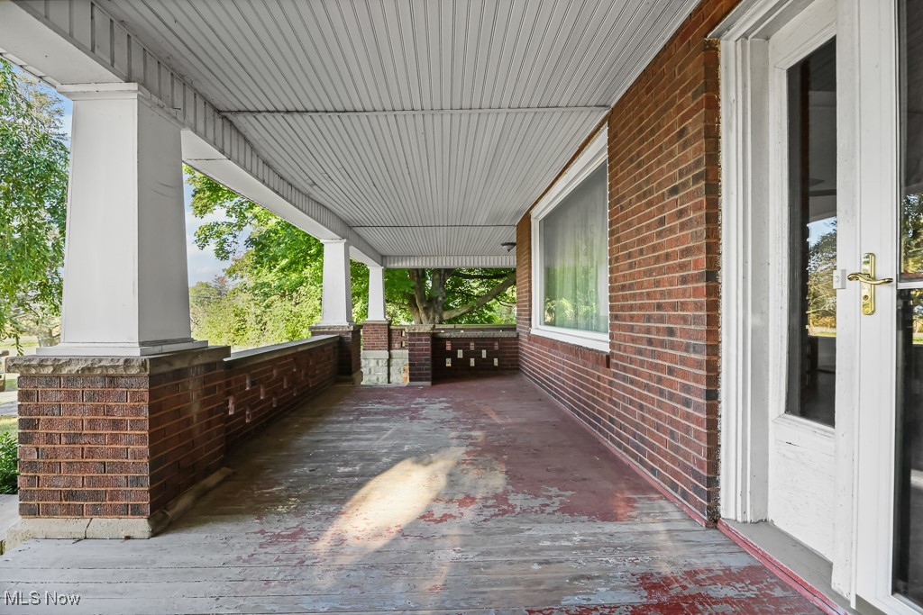 Em & R Myers 1 - Residential