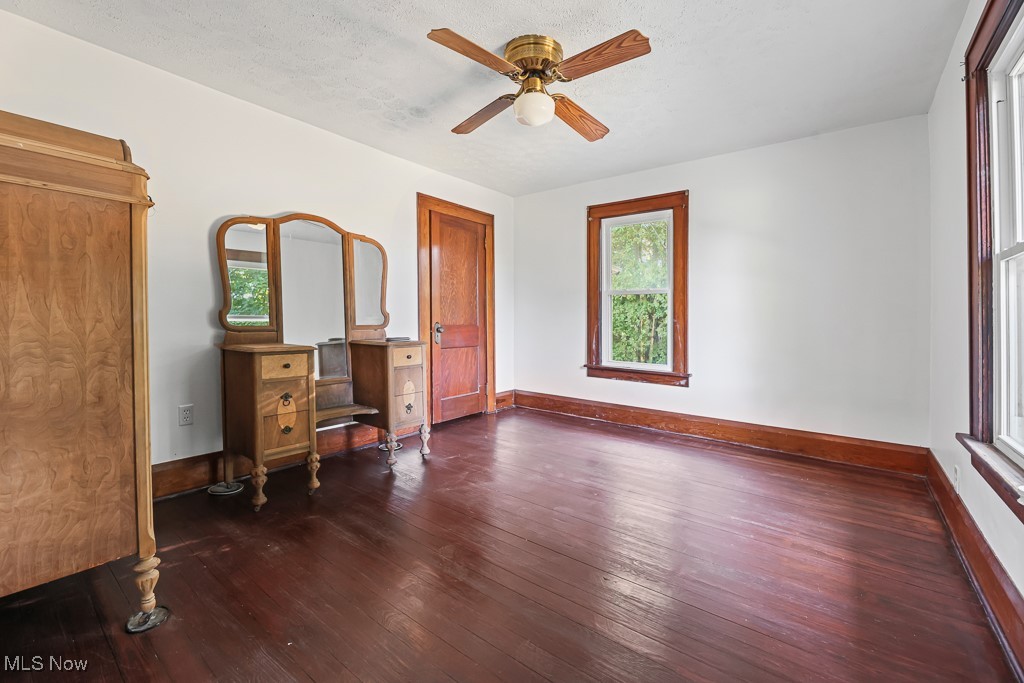 Em & R Myers 1 - Residential