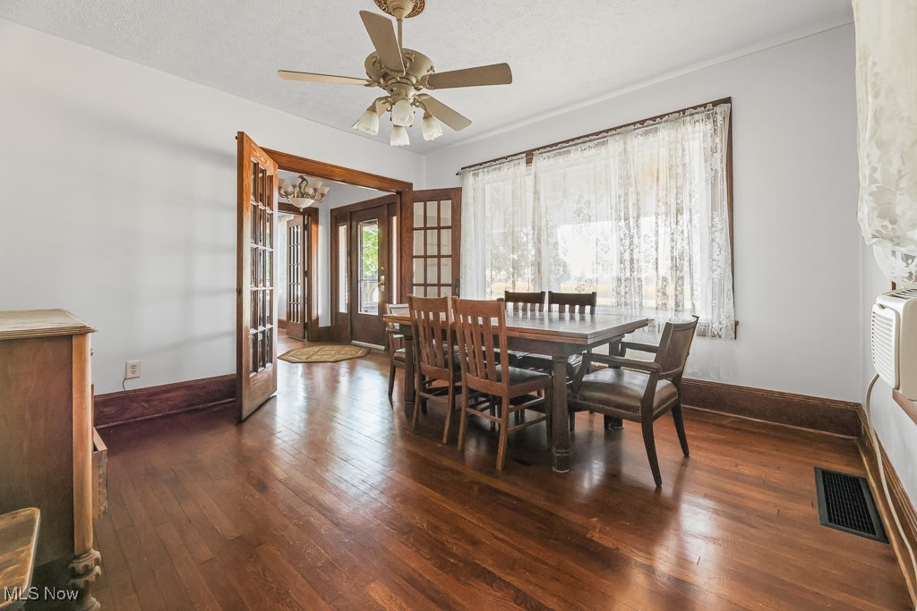 Em & R Myers 1 - Residential