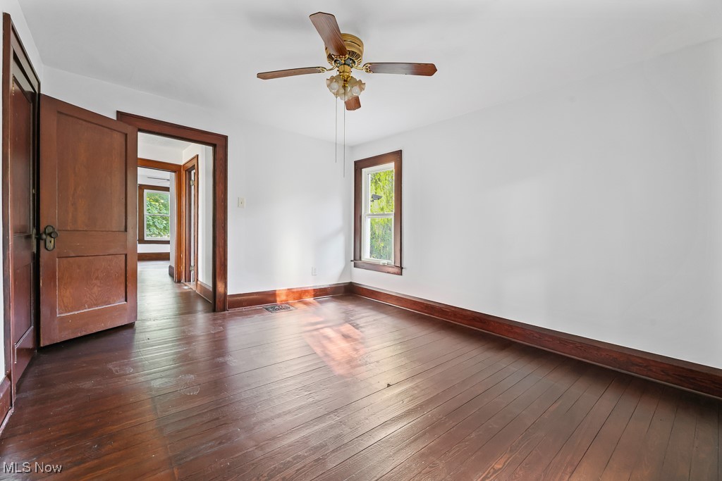 Em & R Myers 1 - Residential