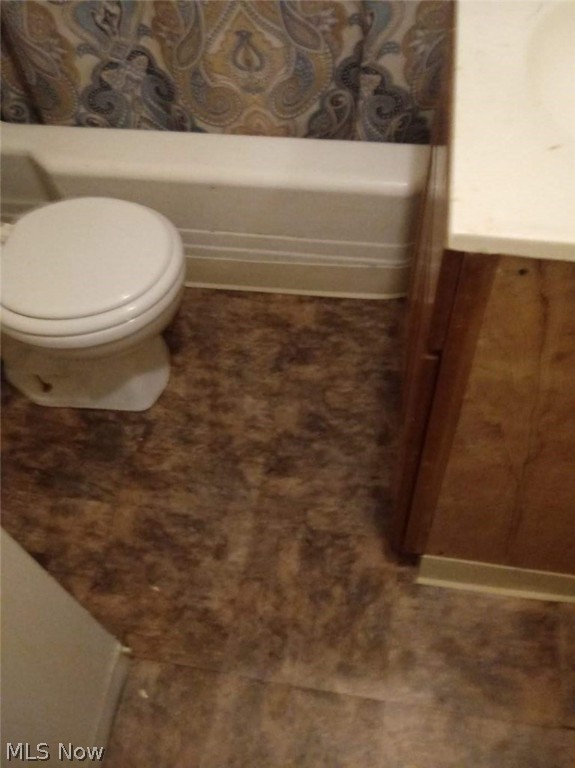 Joseph Laronges Lake Shore Boule - Residential Income