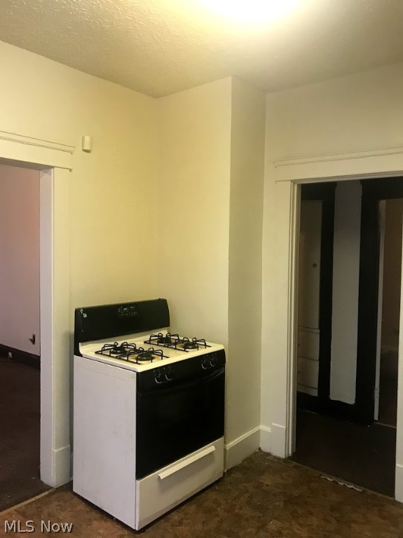 Joseph Laronges Lake Shore Boule - Residential Income