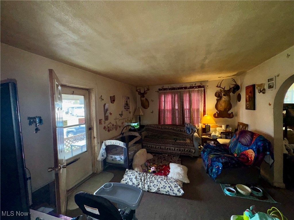 Photo of 1140 Lindbergh Avenue, Zanesville, OH 43701 (MLS # 5182000)