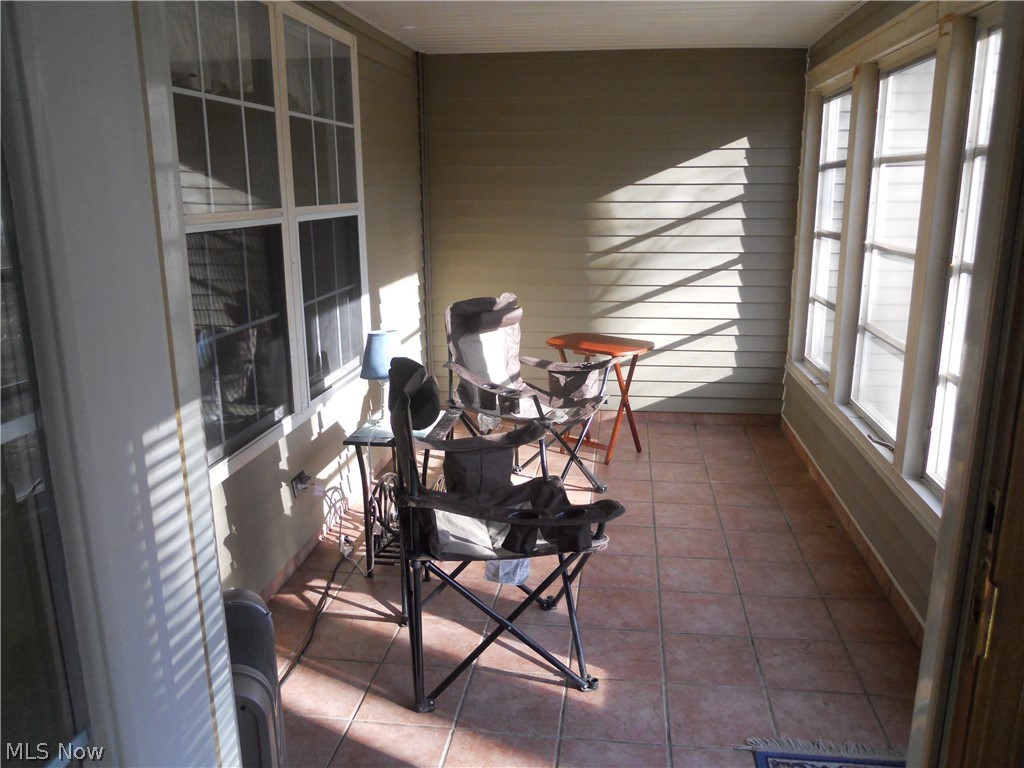 Forest Huntington Woods Condo - Residential