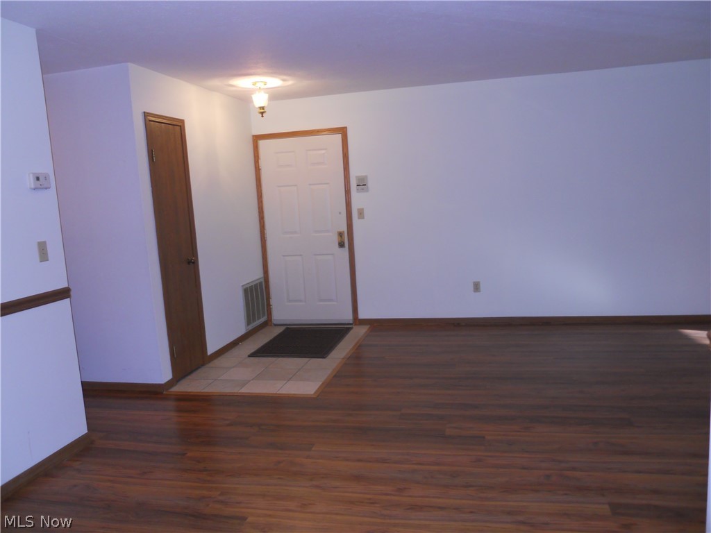 Forest Huntington Woods Condo - Residential