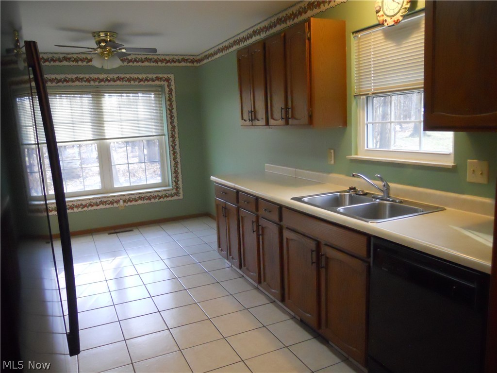 Forest Huntington Woods Condo - Residential