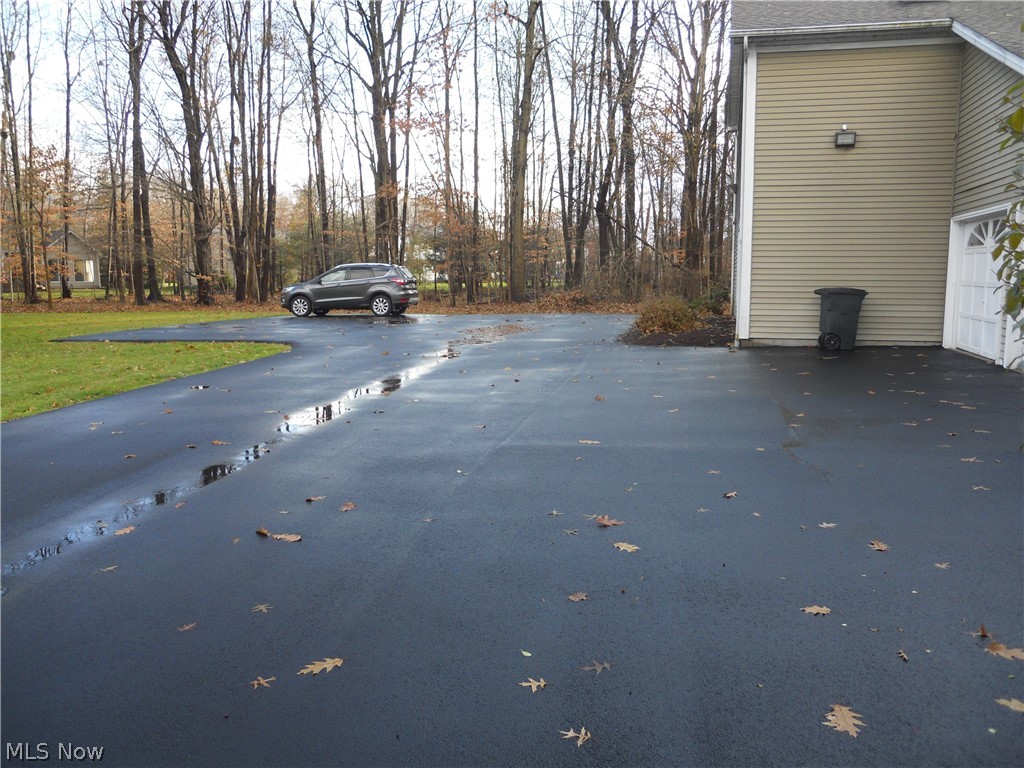 Forest Huntington Woods Condo - Residential