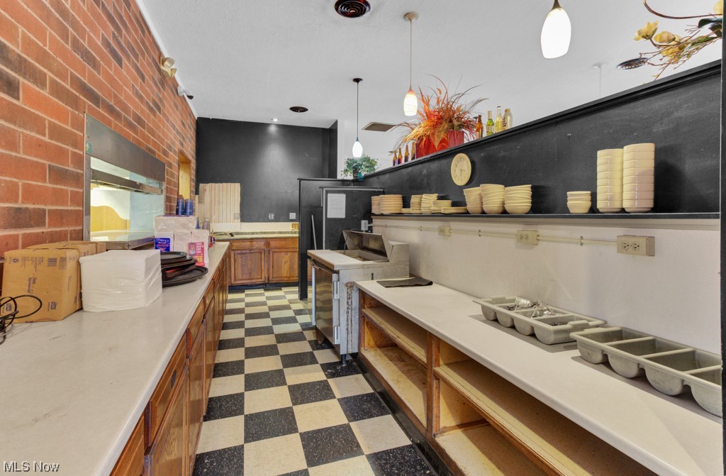 Pike - Commercial Sale