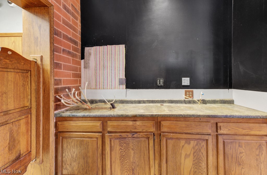 Pike - Commercial Sale