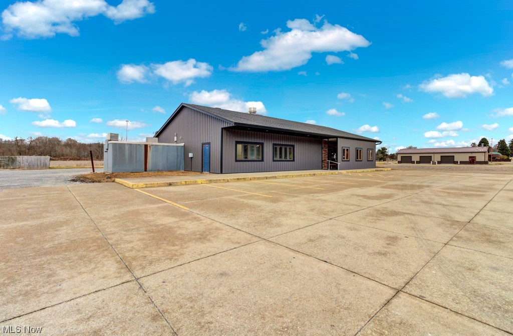 Pike - Commercial Sale