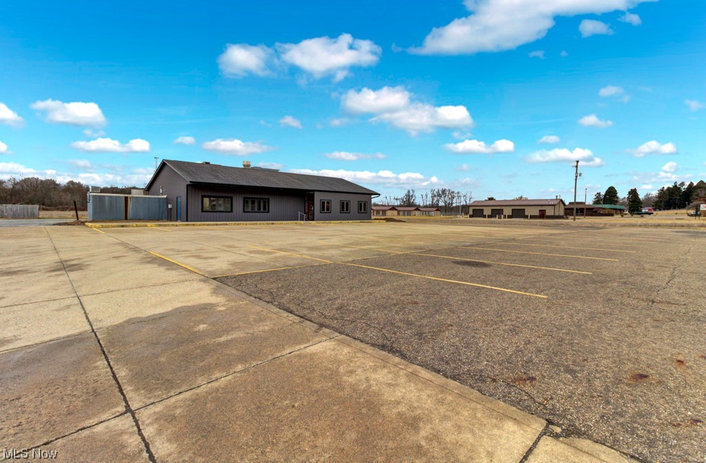 Pike - Commercial Sale