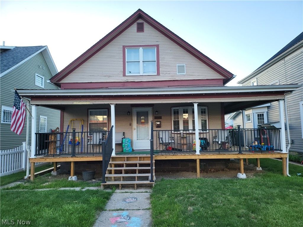 Photo of 3855 Lincoln Avenue, Shadyside, OH 43947 (MLS # 5215051)