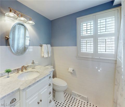 Tiny photo for 145 Greenbrier Drive, Chagrin Falls, OH 44022 (MLS # 5192125)