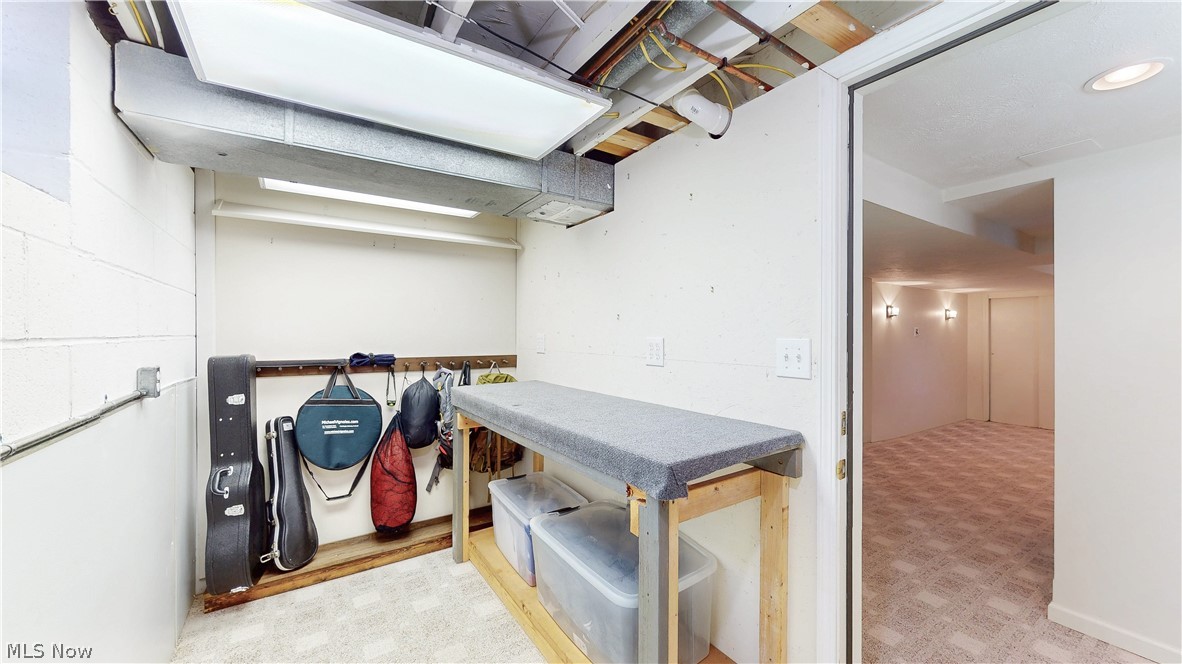 Chagrin Acres - Residential