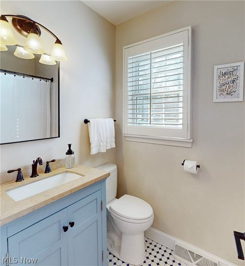 Tiny photo for 145 Greenbrier Drive, Chagrin Falls, OH 44022 (MLS # 5192125)