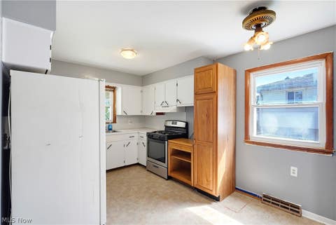 Tiny photo for 2852 Linwood Road, Akron, OH 44312 (MLS # 5239093)