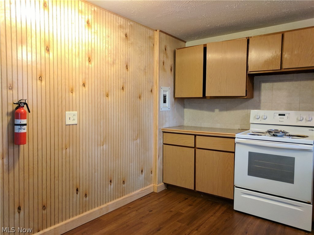 Lancaster Estates - Residential Lease