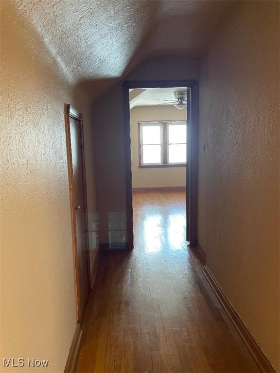 13432 Wainstead Avenue, Cleveland, Ohio image 32
